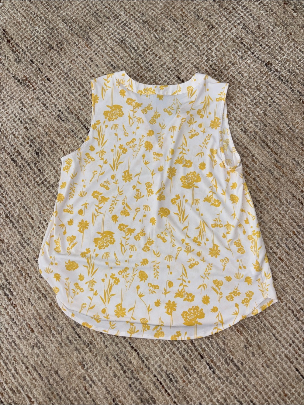 Ann Taylor Shell - Picture 2 of 4